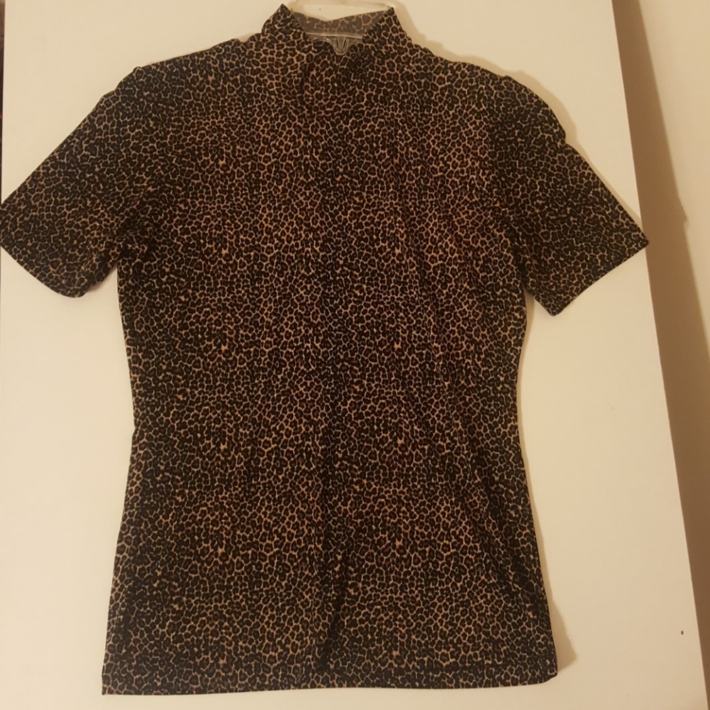 Leopard print turtle neck short sleeve